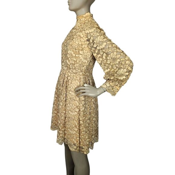 Vintage 60s Beige Gold Floral Lace Scalloped Edge Balloon Sleeve Mini Dress - Picture 2 of 14